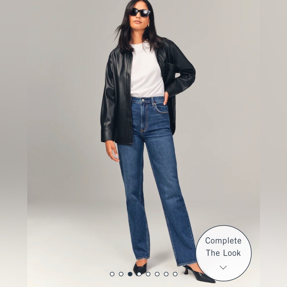 A&F 90s Straight Ultra High Rise Jeans